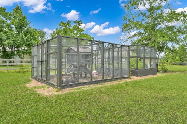 9203 White Tail Drive, Conroe, TX 77303