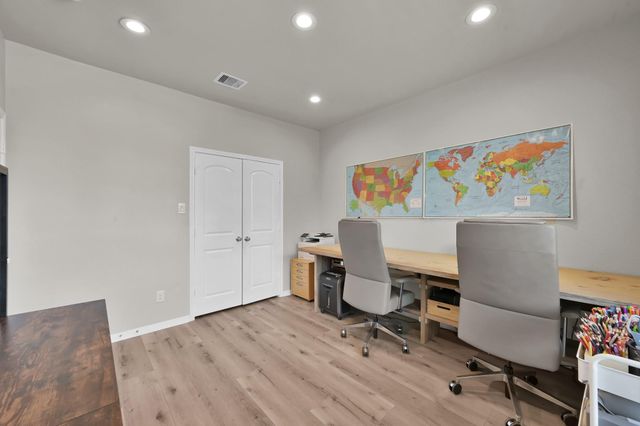 9203 White Tail Drive, Conroe, TX 77303