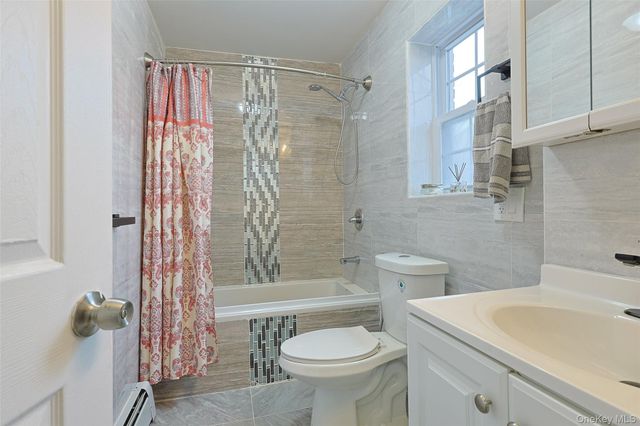 19168 115th Road, Saint Albans, NY 11412