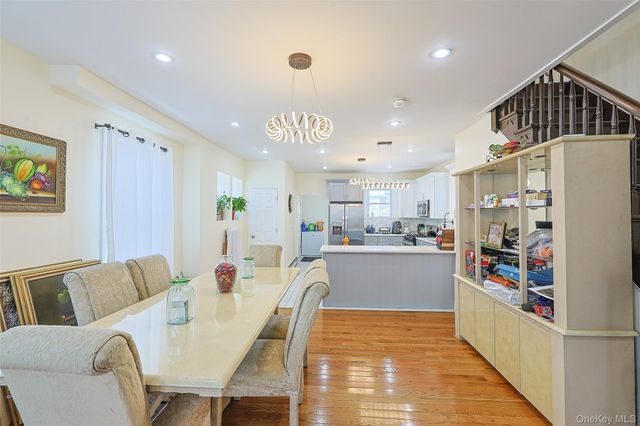 19168 115th Road, Saint Albans, NY 11412