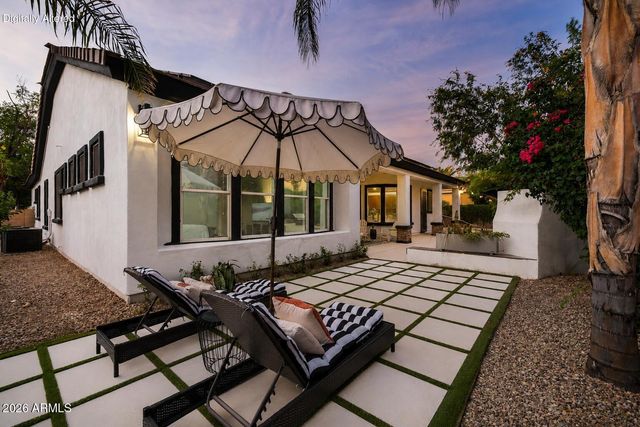 2989 E COMSTOCK Drive, Gilbert, AZ 85296