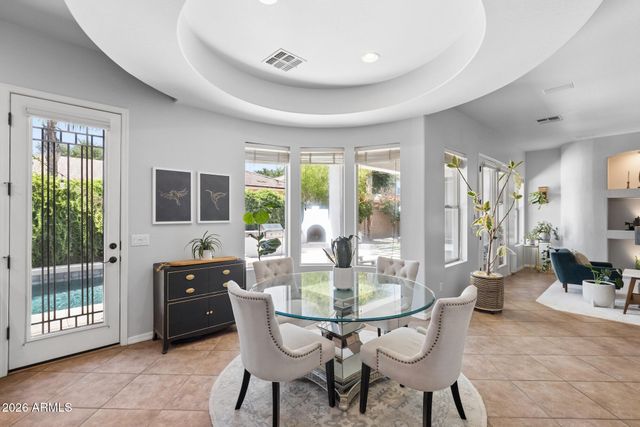 2989 E COMSTOCK Drive, Gilbert, AZ 85296