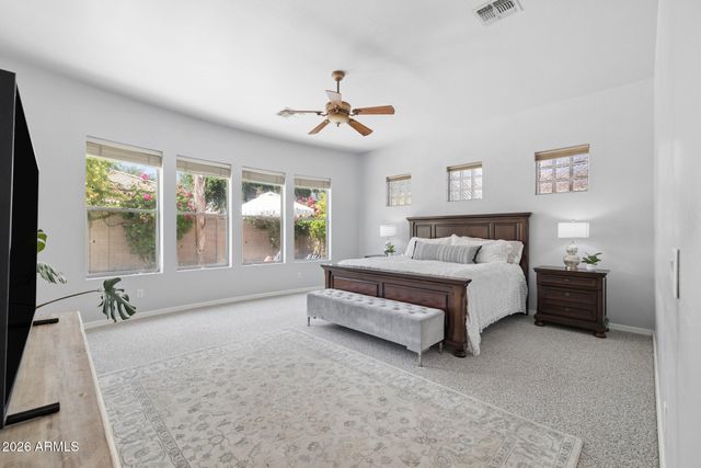 2989 E COMSTOCK Drive, Gilbert, AZ 85296