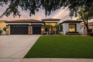 2989 E COMSTOCK Drive, Gilbert, AZ 85296