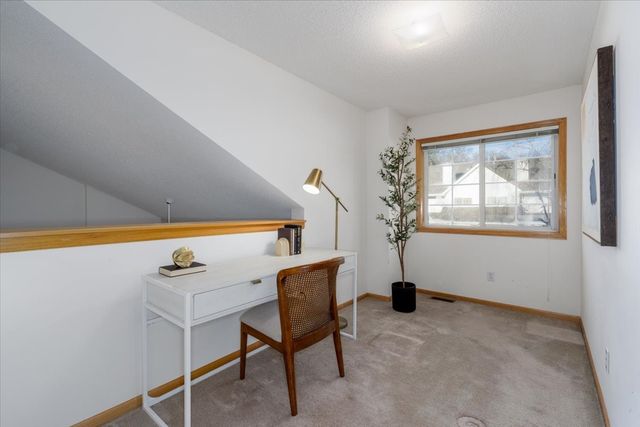 2217 Grand Avenue 2, West Des Moines, IA 50265