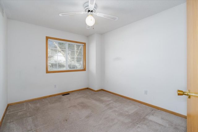 2217 Grand Avenue 2, West Des Moines, IA 50265