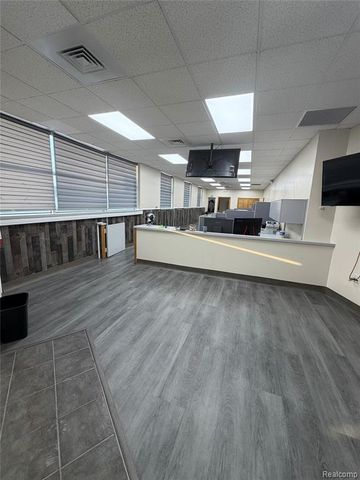 15544 Michigan Avenue, Dearborn, MI 48126