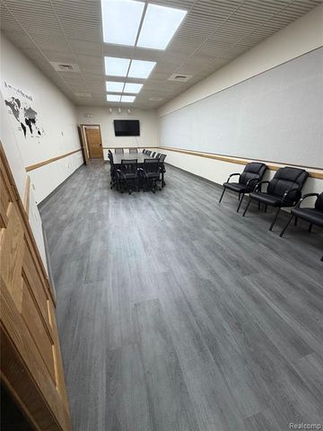 15544 Michigan Avenue, Dearborn, MI 48126