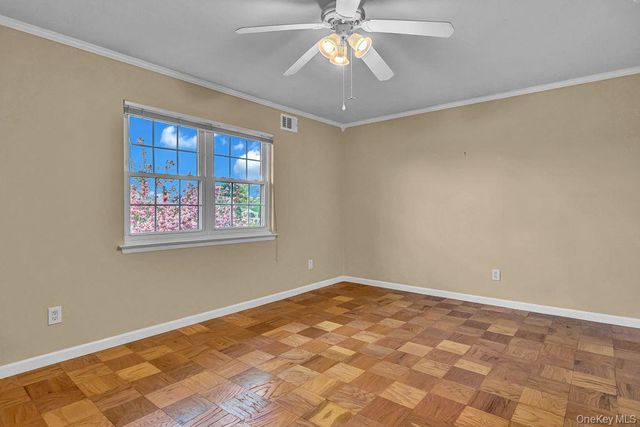 311 Mariners Way, Copiague, NY 11726