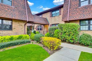 311 Mariners Way, Copiague, NY 11726