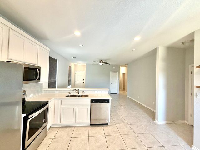 312 Ancellotta WAY, Leander, TX 78641