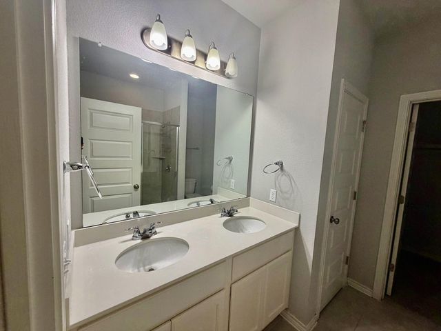 312 Ancellotta WAY, Leander, TX 78641