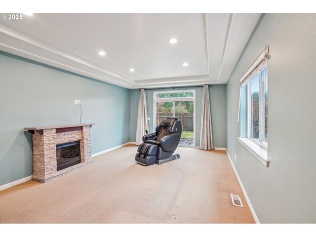 1200 Se REGAN HILL Loop Se, Estacada, OR 97023