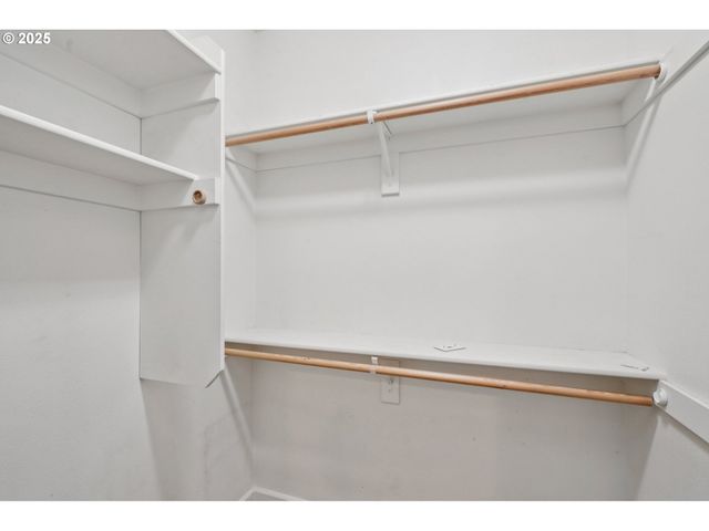 1200 Se REGAN HILL Loop Se, Estacada, OR 97023