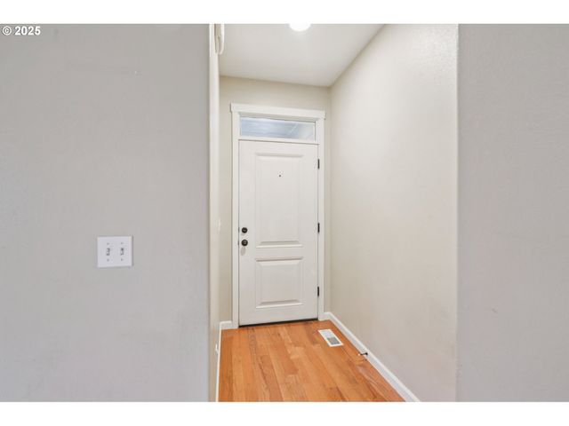 1200 Se REGAN HILL Loop Se, Estacada, OR 97023