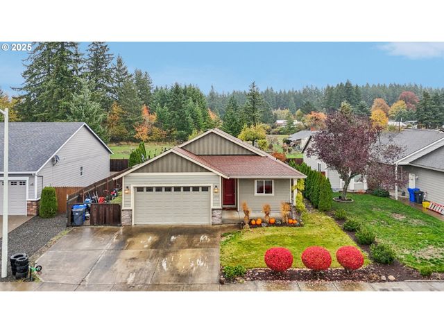 1200 Se REGAN HILL Loop Se, Estacada, OR 97023