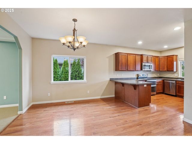 1200 Se REGAN HILL Loop Se, Estacada, OR 97023