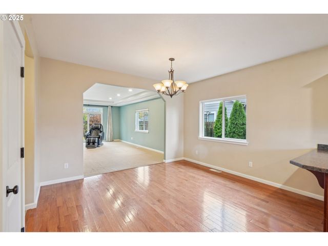 1200 Se REGAN HILL Loop Se, Estacada, OR 97023