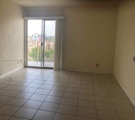 801 NW 47th Ave 916W, Miami, FL 33126