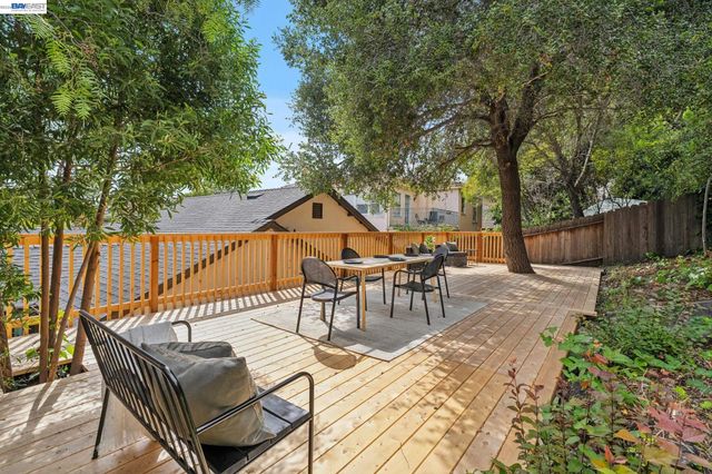 546 Weldon Ave, Oakland, CA 94610