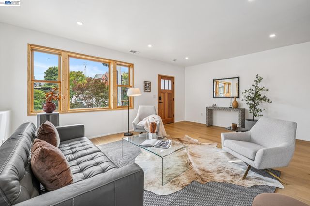 546 Weldon Ave, Oakland, CA 94610