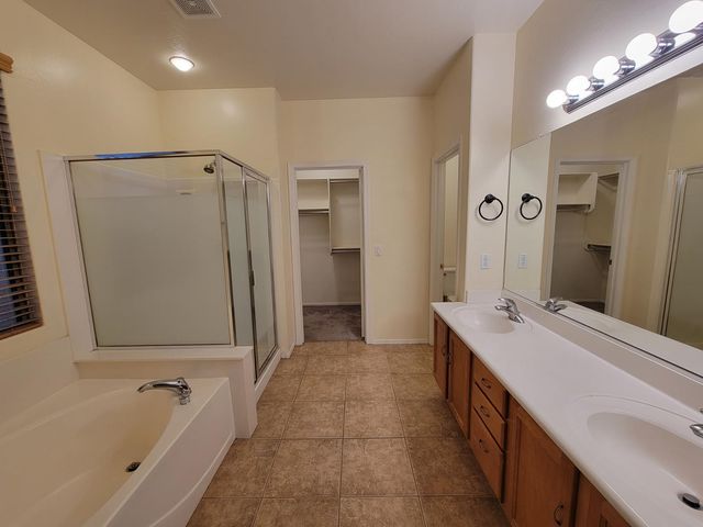 3562 E Meadowview Drive, Gilbert, AZ 85298