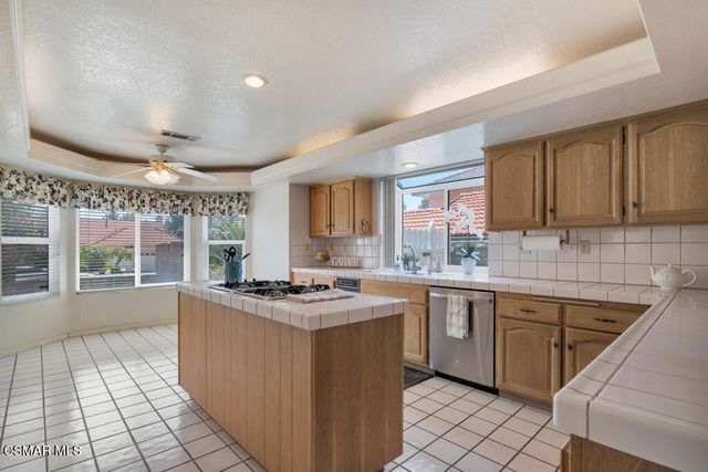 5339 Seneca Place, Simi Valley, CA 93063
