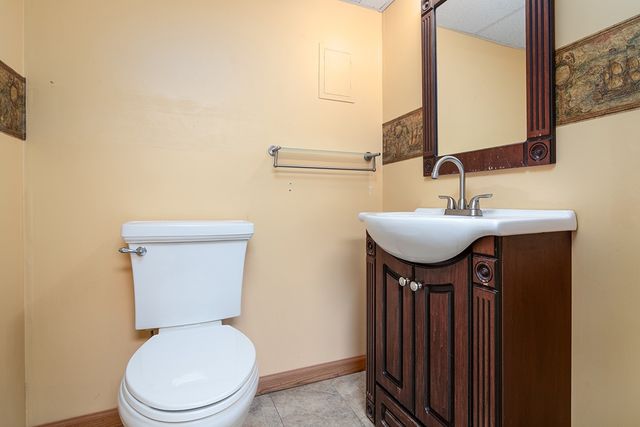 41 Bruce Lane, Warwick, RI 02886