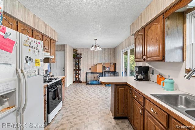 6393 Frances Road, Mount Morris, MI 48458