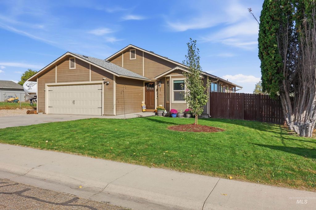 21270 Whittier Dr, Greenleaf, ID 83626 photo 2
