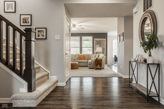 7735 Tanager Court, Zionsville, IN 46077