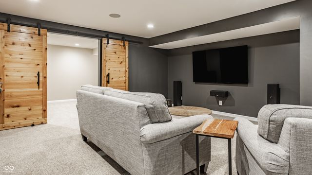 7735 Tanager Court, Zionsville, IN 46077