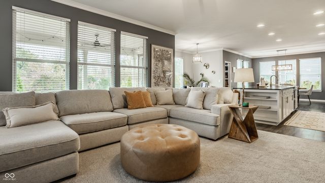 7735 Tanager Court, Zionsville, IN 46077