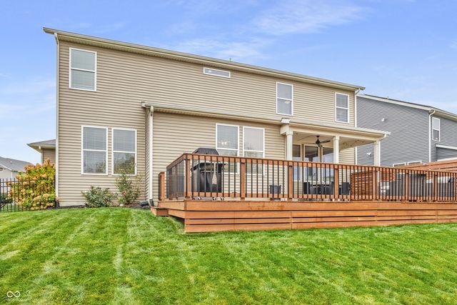 7735 Tanager Court, Zionsville, IN 46077