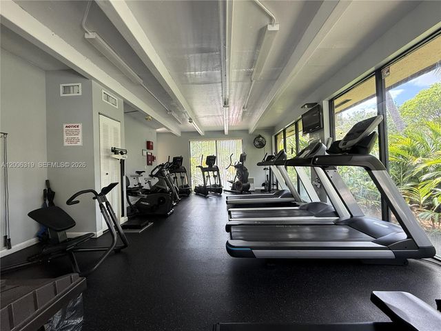 9301 SW 92nd Ave A213, Miami, FL 33176