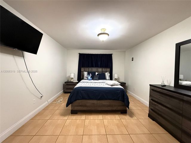 9301 SW 92nd Ave A213, Miami, FL 33176