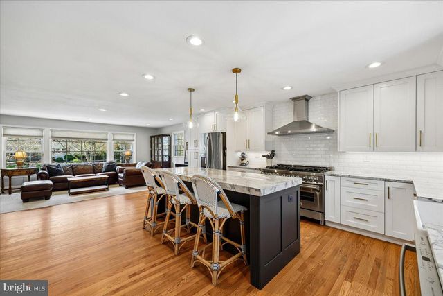 8101 WHITTIER BLVD, Bethesda, MD 20817