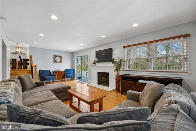 8101 WHITTIER BLVD, Bethesda, MD 20817