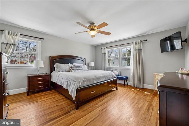 8101 WHITTIER BLVD, Bethesda, MD 20817