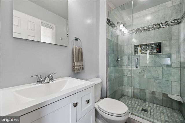 8101 WHITTIER BLVD, Bethesda, MD 20817