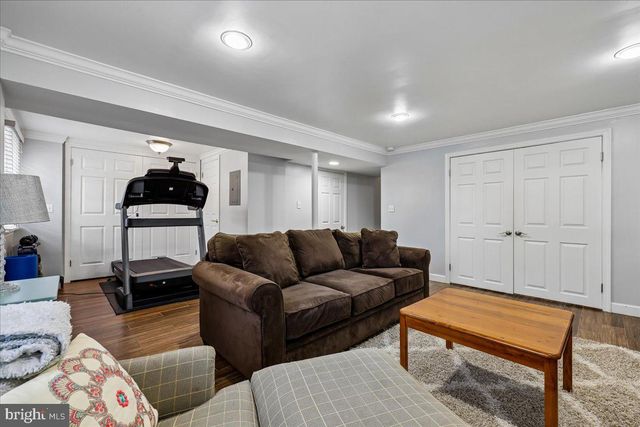 8101 WHITTIER BLVD, Bethesda, MD 20817