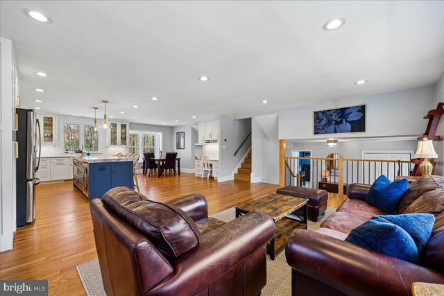 8101 WHITTIER BLVD, Bethesda, MD 20817