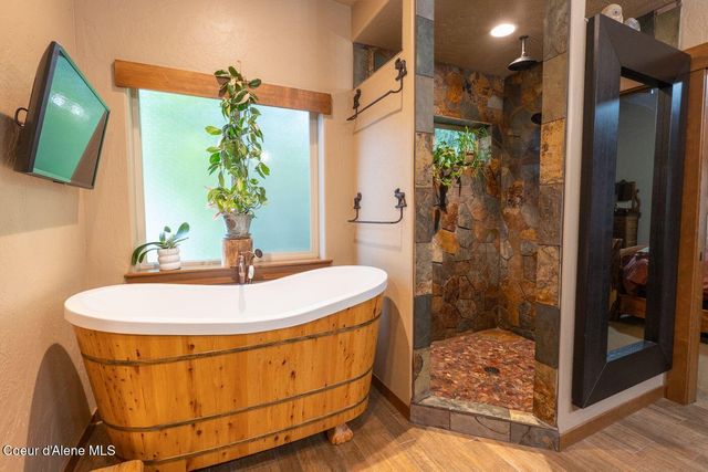 1573 E Chanticleer Ct, Hayden, ID 83835