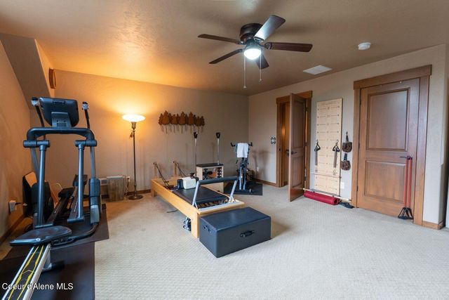 1573 E Chanticleer Ct, Hayden, ID 83835