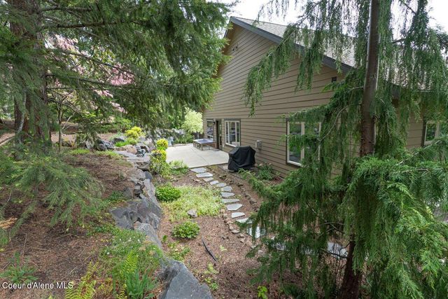 1573 E Chanticleer Ct, Hayden, ID 83835
