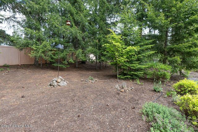 1573 E Chanticleer Ct, Hayden, ID 83835