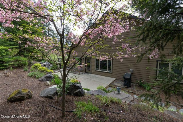 1573 E Chanticleer Ct, Hayden, ID 83835