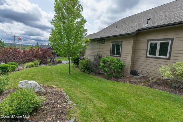 1573 E Chanticleer Ct, Hayden, ID 83835