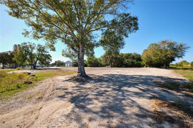 400 S Industrial LOOP, Labelle, FL 33935