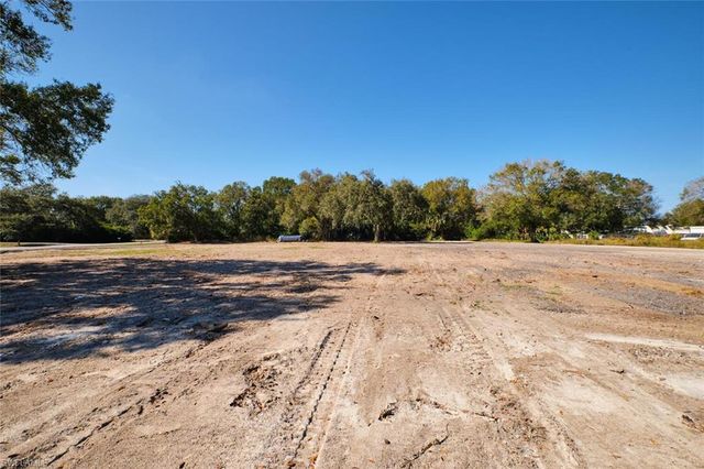 400 S Industrial LOOP, Labelle, FL 33935